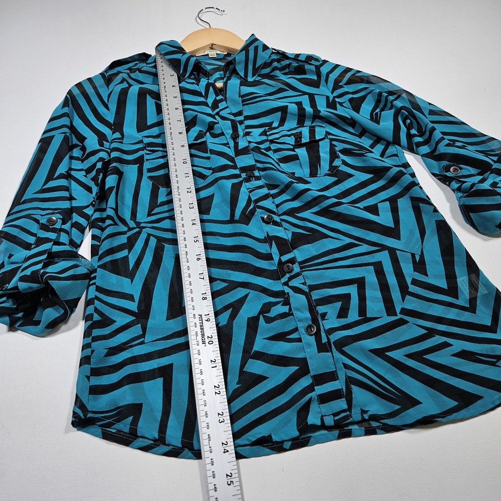 Timing Button Down Women S Blue Geometric Sheer Roll Tab Sleeve Blouse Shirt - Picture 6 of 7